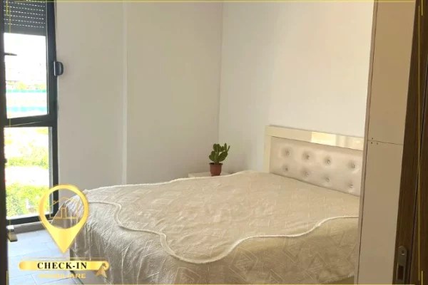 Shtepi me qera Apartament ne Tirane, 3+1, Mobilimi E mobiluar, Pagesa 60,000  Leke.