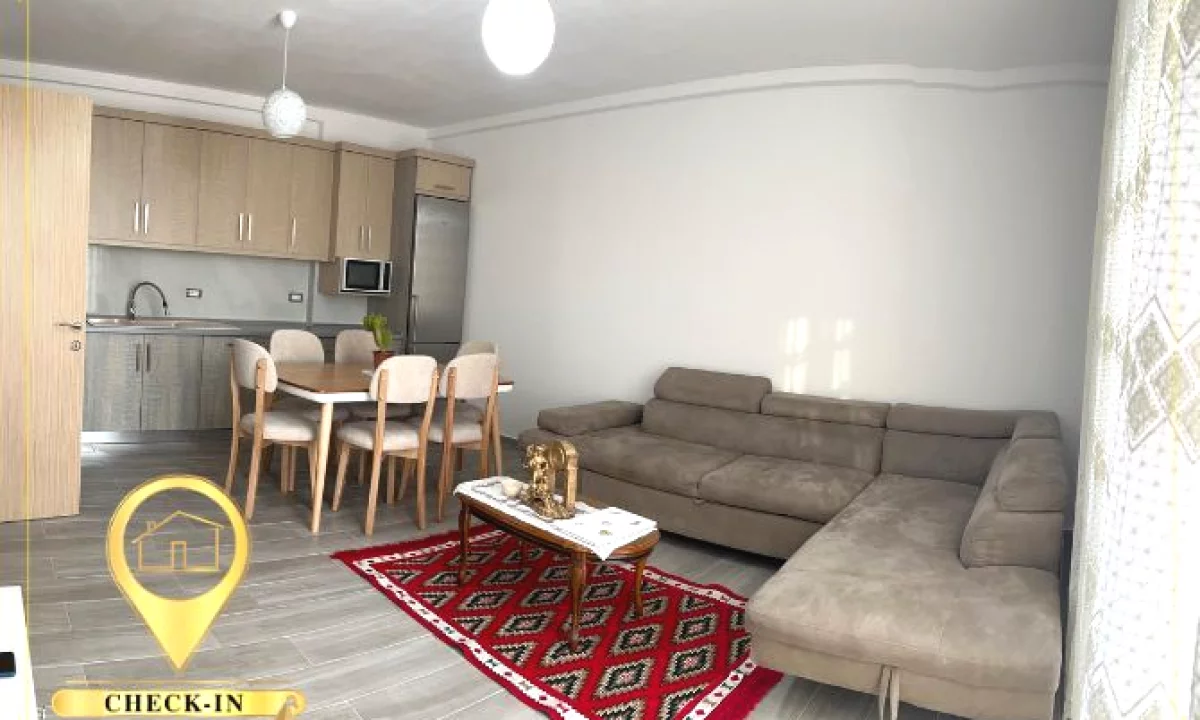 Shtepi me qera Apartament ne Tirane, 3+1, Mobilimi E mobiluar, Pagesa 60,000  Leke.