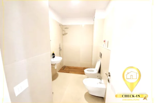 Jepet me Qera Zyre, Kompleksi Zirkon, Spitali 5