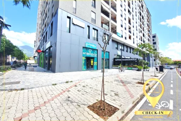 Jepet me Qera Zyre, Kompleksi Zirkon, Spitali 5