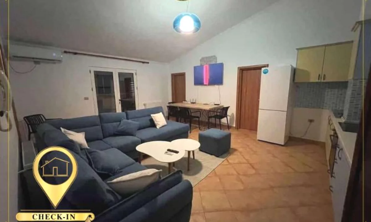 Shtepi ne shitje Apartament ne Durres, 2+1, Mobilimi E mobiluar, Pagesa 166,000  Euro.