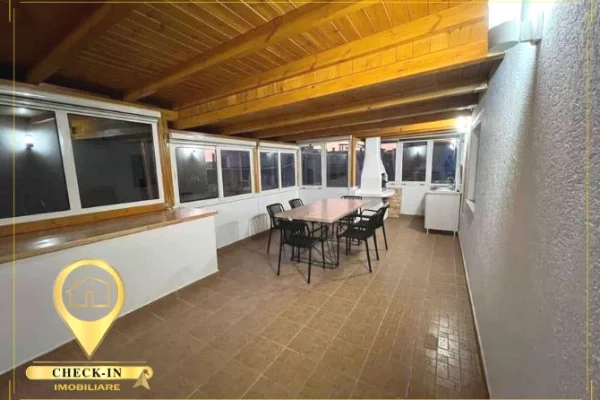 Shtepi ne shitje Apartament ne Durres, 2+1, Mobilimi E mobiluar, Pagesa 166,000  Euro.