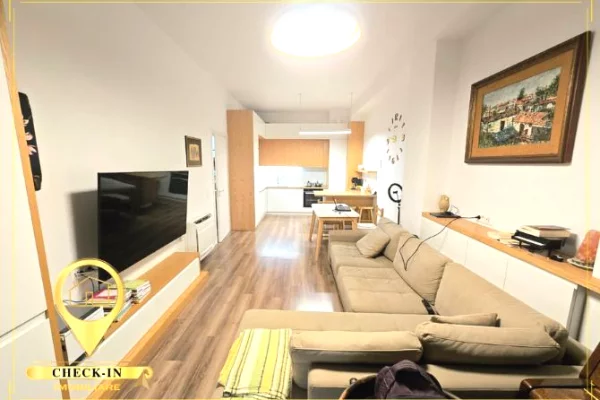 Shtepi ne shitje Apartament ne Tirane, 2+1, Mobilimi E mobiluar, Pagesa 345,000  Euro.