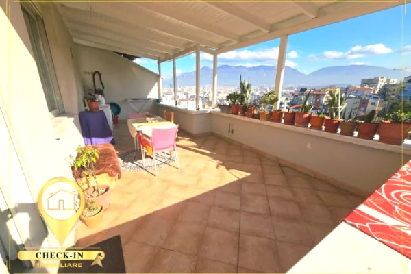 Shtepi ne shitje Apartament ne Tirane, 2+1, Mobilimi E mobiluar, Pagesa 220,000  Euro.