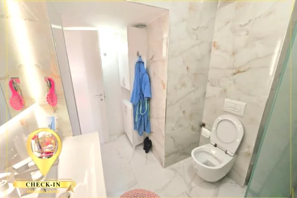 Shtepi ne shitje Apartament ne Tirane, 2+1, Mobilimi E mobiluar, Pagesa 220,000  Euro.