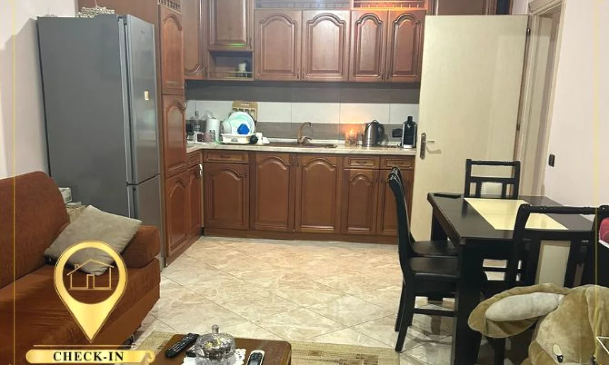 Appartamento in affitto a Tirana 1+1, Arredato