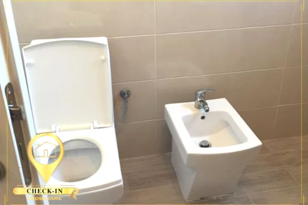 Shtepi me qera Apartament ne Tirane, 1+1, Mobilimi E mobiluar, Pagesa 450  Euro.