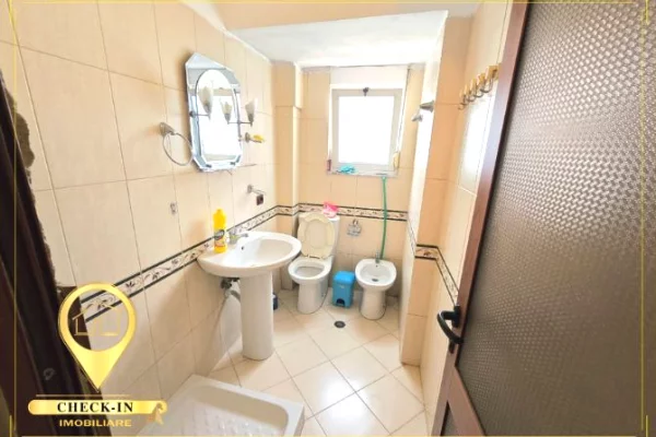 Shtepi me qera Apartament ne Tirane, 1+1, Mobilimi E mobiluar, Pagesa 40,000  Leke.