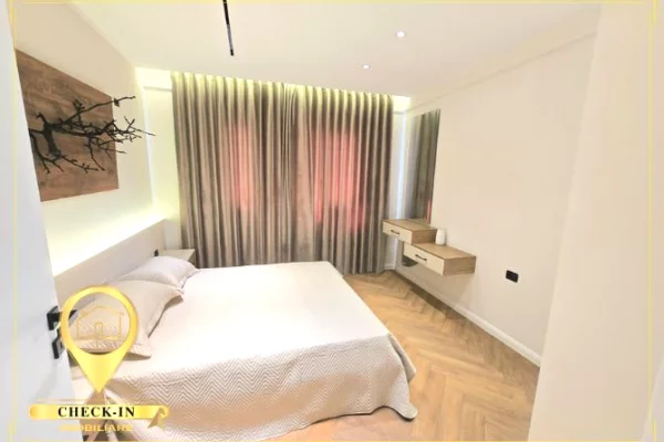 Shtepi ne shitje Apartament ne Tirane, 2+1, Mobilimi E mobiluar, Pagesa 25,000,000  Leke.