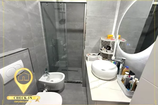Shtepi ne shitje Apartament ne Tirane, 1+1, Mobilimi E mobiluar, Pagesa 105,000  Euro.