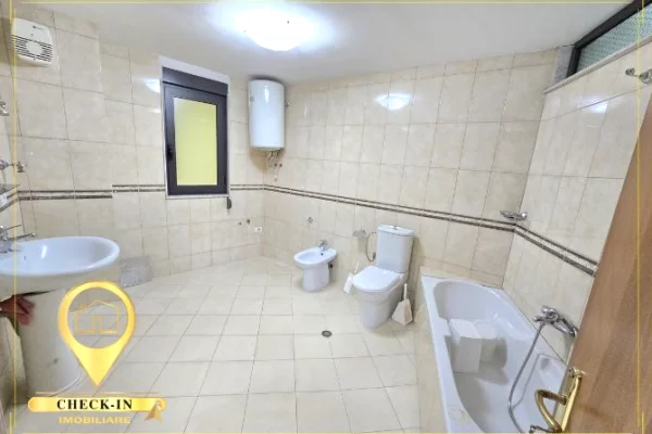 Qera zyre 160 m2 qender