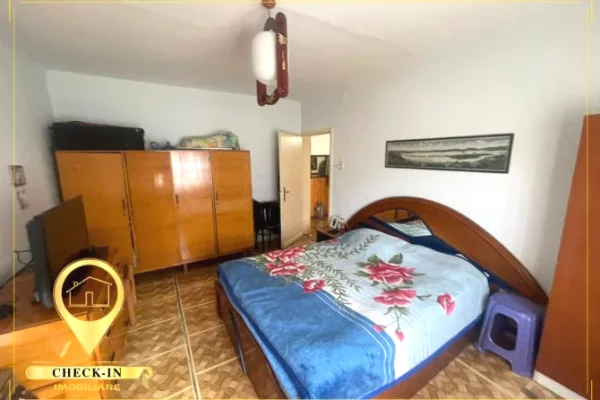 Shtepi ne shitje Apartament ne Tirane, 2+1, Mobilimi E mobiluar, Pagesa 130,000  Euro.