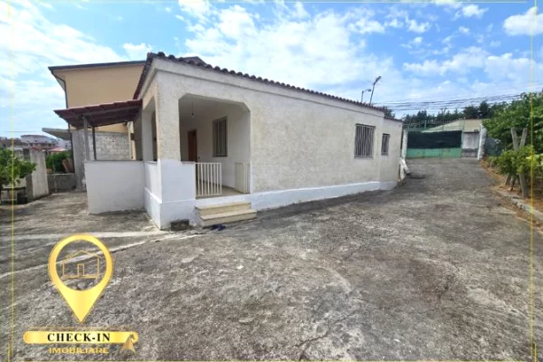 Casa privata/Indipendente in affitto a Tirana 2+1, Arredato