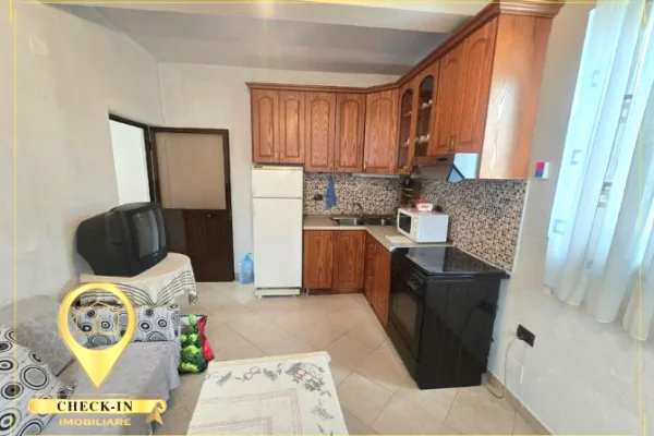 Casa privata/Indipendente in affitto a Tirana 2+1, Arredato