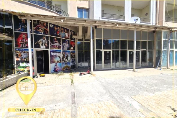 Ambient biznesi me qera 1+1 ne Tirane - 2,500 Euro