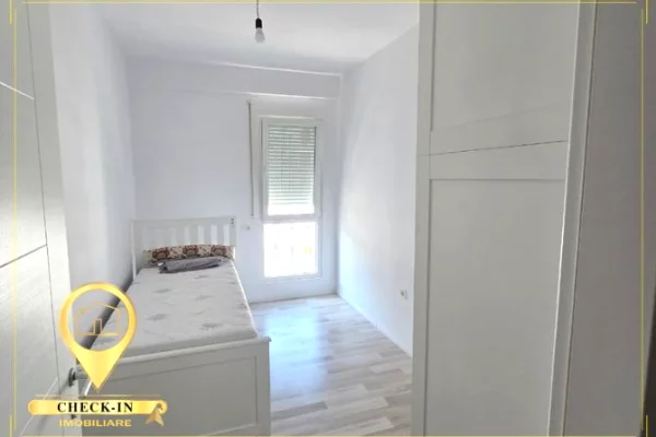 House for Sale Apartment in Tirana, 3+1, Furniture In Part, Payment 20,000,000  Leke.