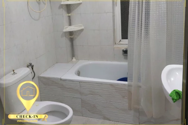 Shtepi ne shitje Apartament ne Tirane, 1+1, Mobilimi E mobiluar, Pagesa 92,000  Euro.