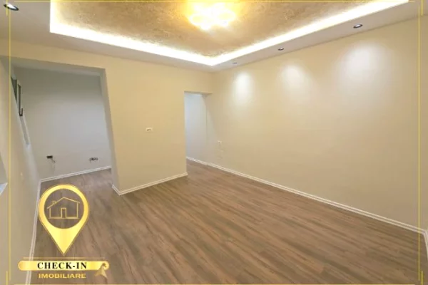 Shtepi ne shitje Apartament ne Tirane, Garsoniere, Mobilimi Bosh, pa mobiluar, Pagesa 10,000,000  Leke.