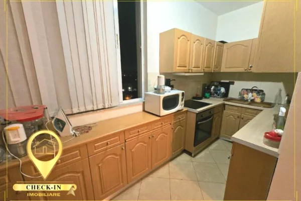 Shtepi ne shitje Apartament ne Tirane, 2+1, Mobilimi Pjeserisht e mobiluar, Pagesa 22,600,000  Leke.