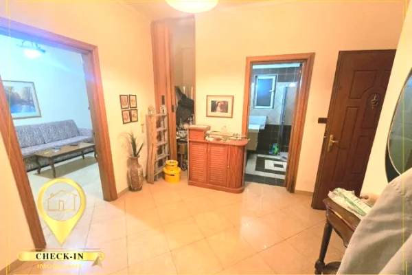 Shtepi ne shitje Apartament ne Tirane, 2+1, Mobilimi Pjeserisht e mobiluar, Pagesa 22,600,000  Leke.