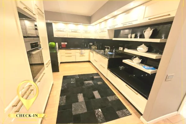 Shtepi me qera Apartament ne Tirane, 2+1, Mobilimi E mobiluar, Pagesa 2,000  Euro.