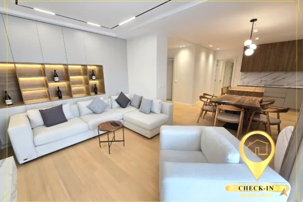 Shtepi ne shitje Apartament ne Tirane, 2+1, Mobilimi E mobiluar, Pagesa 233,000  Euro.
