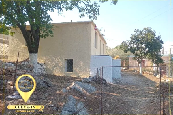 Shtepi ne shitje 2+1 ne Sarande - 7,500,000 Leke