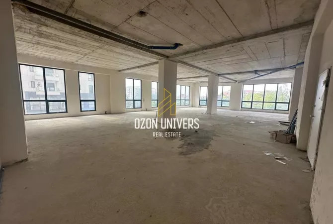 Business Property for Rent 1+1 in Tirana - 2,500 Euro