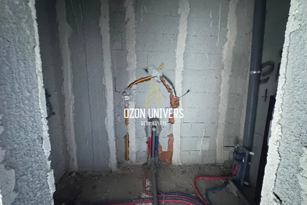 Appartamento in vendita a Kavaja 2+1, Vuoto