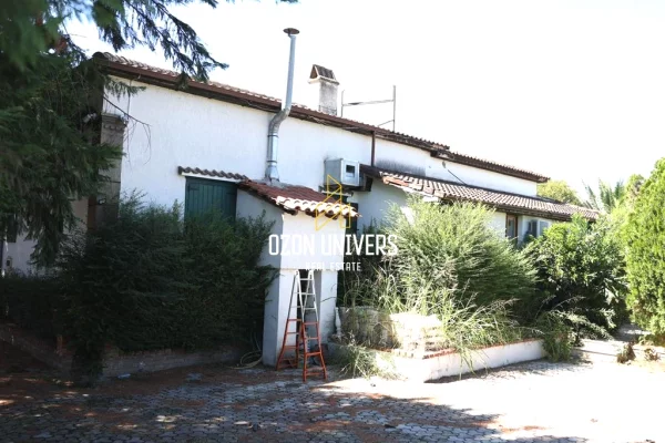 Duplex (casa a 2 piani) in vendita a Berat 6+1, Arredato