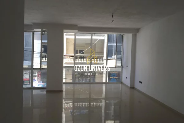 2 Ambiente Biznesi per shitje tek Porti, Durres