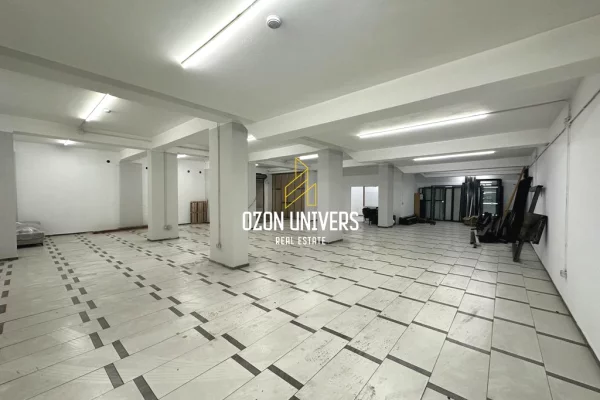 Ambient biznesi për qira në Astir!