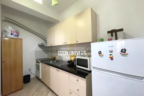 Shtepi ne shitje Apartament ne Tirane, 1+1, Mobilimi E mobiluar, Pagesa 100,000  Euro.
