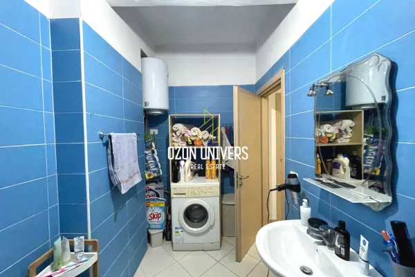 Shtepi ne shitje Apartament ne Tirane, 1+1, Mobilimi E mobiluar, Pagesa 100,000  Euro.