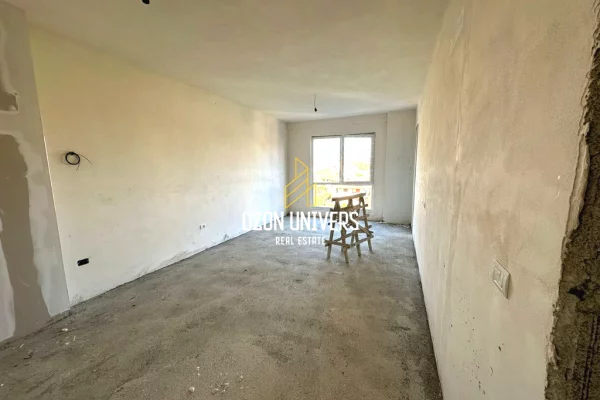 Shtepi ne shitje Apartament ne Tirane, 2+1, Mobilimi Bosh, pa mobiluar, Pagesa 128,184  Euro.