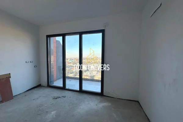 Appartamento in vendita a Tirana 2+1, Vuoto