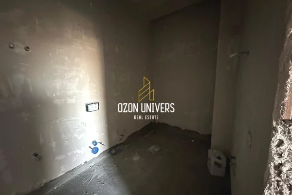 Shtepi ne shitje Apartament ne Tirane, 2+1, Mobilimi Bosh, pa mobiluar, Pagesa 199,000  Euro.