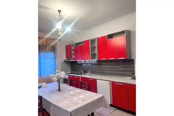 Shtepi me qera Apartament ne Tirane, 2+1, Mobilimi E mobiluar, Pagesa 520  Euro.