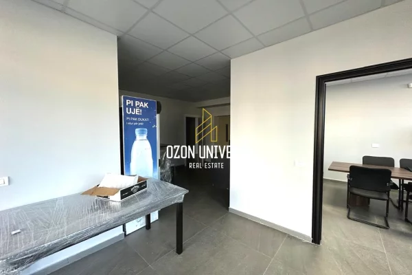 Kapanon per shitje, Vaqarr!