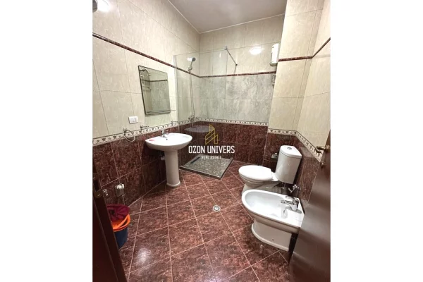 Jepet me qira apartament 2+1+2, tek Komuna e Parisit!