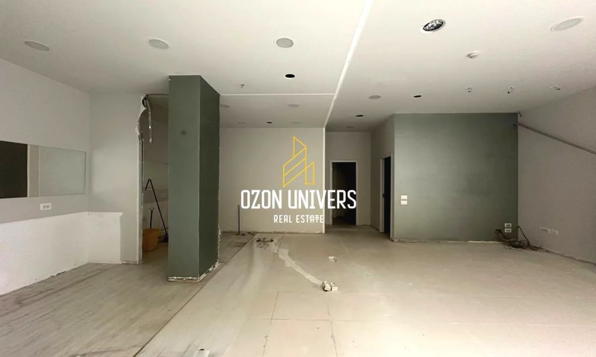 Ambient biznesi per qira tek Liqeni i Thate!