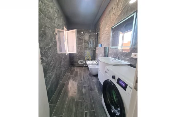 Appartamento in vendita a Tirana 1+1, Arredato