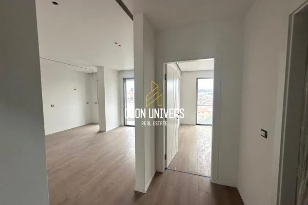 Ambient biznesi me qera 3+1 ne Tirane - 600 Euro