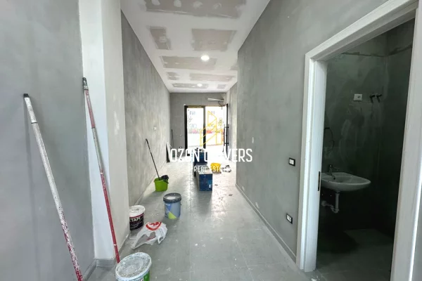 Ambient biznesi per qira, tek River Residence, Astir!