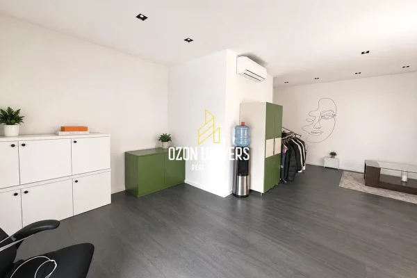 Shtepi me qera Apartament ne Tirane, Garsoniere, Mobilimi Bosh, pa mobiluar, Pagesa 700  Euro.