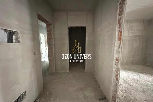 Shtepi ne shitje Apartament ne Tirane, 1+1, Mobilimi Bosh, pa mobiluar, Pagesa 91,728  Euro.