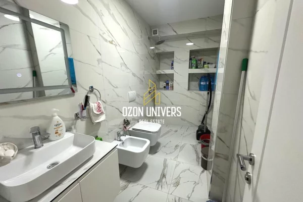 Shtepi ne shitje Duplex(shtepi me 2 kate) ne Tirane, 3+1, Mobilimi E mobiluar, Pagesa 475,000  Euro.