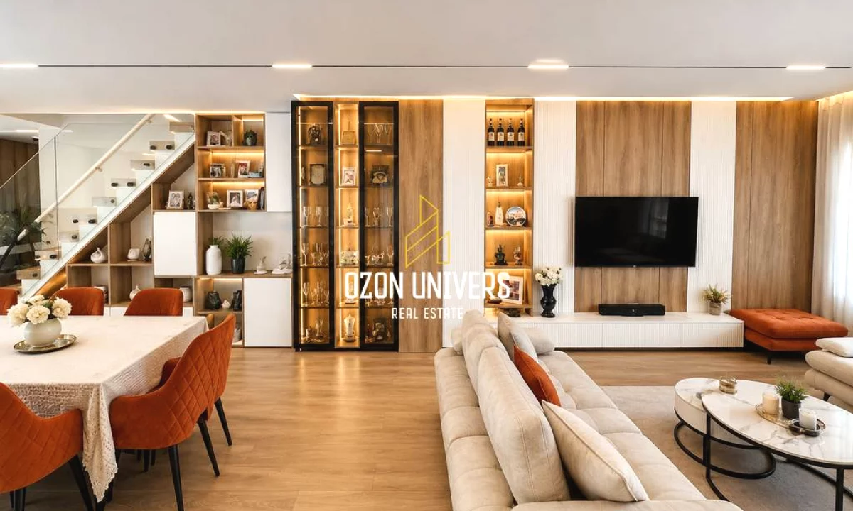 Shtepi ne shitje Duplex(shtepi me 2 kate) ne Tirane, 3+1, Mobilimi E mobiluar, Pagesa 475,000  Euro.