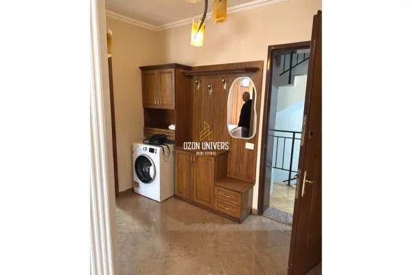 Shtepi me qera Apartament ne Tirane, 1+1, Mobilimi E mobiluar, Pagesa 60,000  Leke.