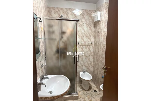 Shtepi me qera Apartament ne Tirane, 1+1, Mobilimi E mobiluar, Pagesa 60,000  Leke.